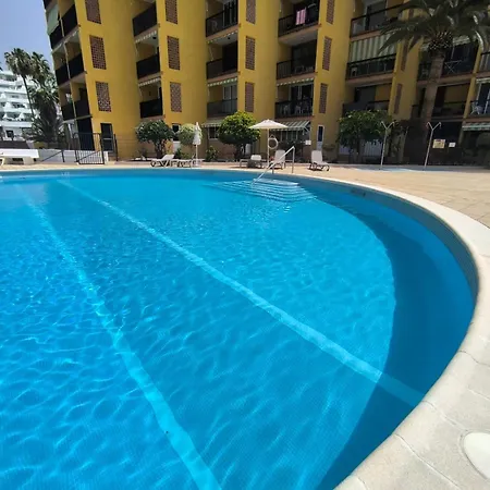 Americas 4- Bedroom Parking Private Vilă